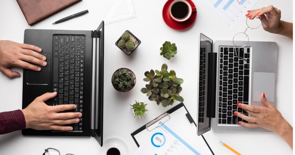 Ajoyib figurali porno video bilan qiz